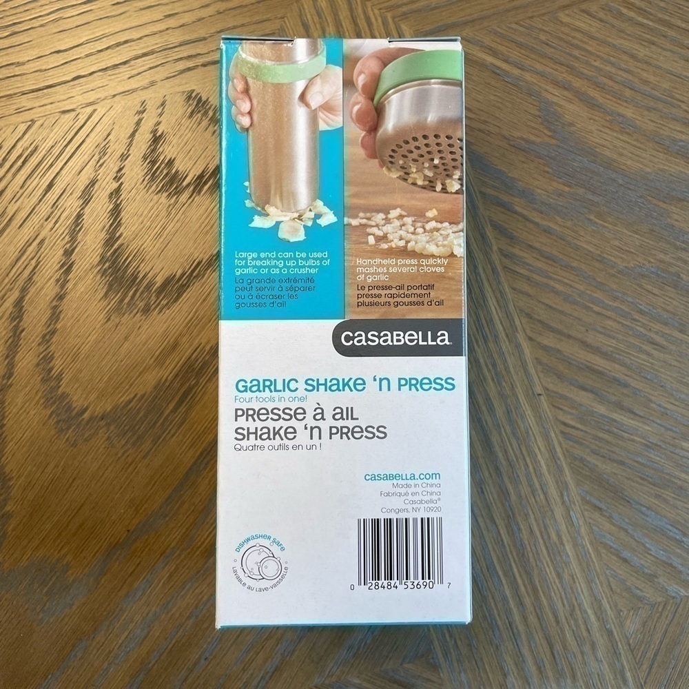 Nwt casabella garlic shake ‘n press - Picture 2 of 7